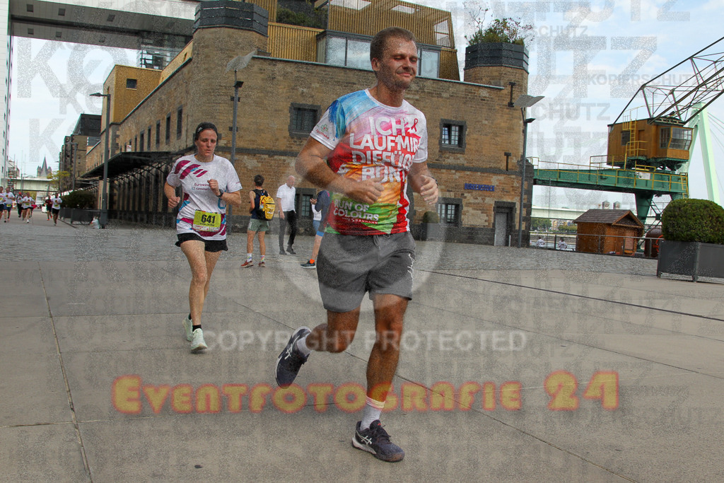 250920_1325_EV4_5502 | Sportfotografie im Rhein-Sieg Kreis, Köln, Bonn, NRW, Rheinland Pfalz, Hessen, etc. Unser Tätigkeitsfeld umfasst den Laufsport vom Volkslauf über den Marathon, Duathlon, Triathon bis zum Ultralauf wie Kölnpfad Ultra oder Schindertrail.