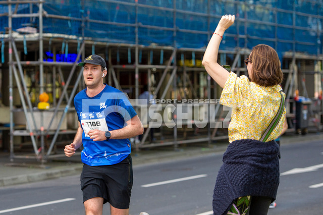 20250427-NSZ_3549 | DEU, Düsseldorf, 27.04.2025 Uniper Düsseldorf Marathon 2025 - Realisiert mit Pictrs.com