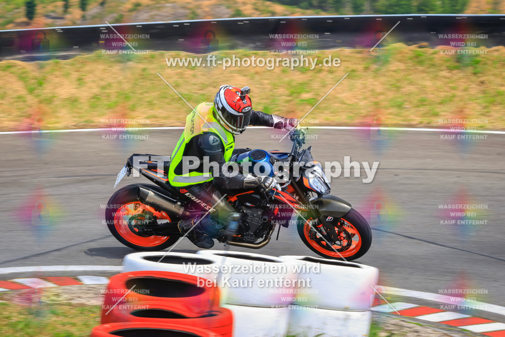 _DSK2554 | Hier findet Ihr Bilder von Touristenfahrten auf der Nürburgring Nordschleife oder von anderen Veranstaltungen die ich besucht habe. Viel Spass beim Durch Schauen 