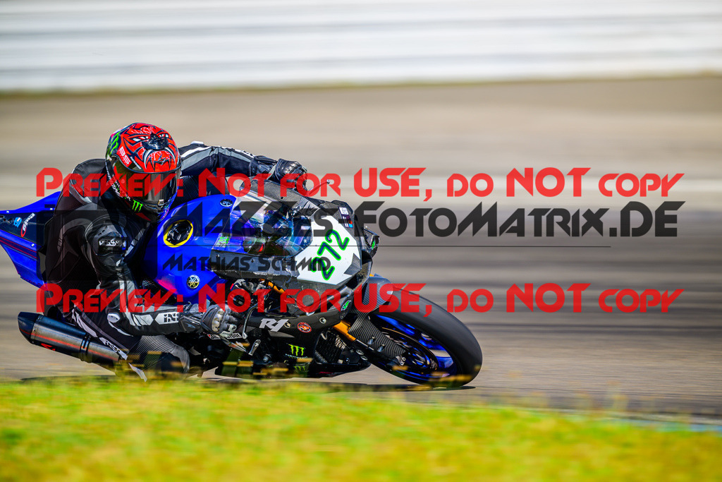 MaZZes_Fotomatrix_20250628_6007705_1732 | WEISS