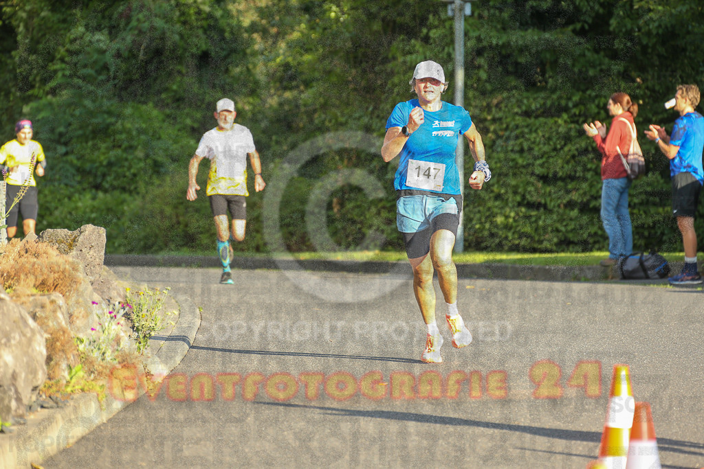 250801_1916_EX1_7450 | Sportfotografie im Rhein-Sieg Kreis, Köln, Bonn, NRW, Rheinland Pfalz, Hessen, etc. Unser Tätigkeitsfeld umfasst den Laufsport vom Volkslauf über den Marathon, Duathlon, Triathon bis zum Ultralauf wie Kölnpfad Ultra oder Schindertrail.