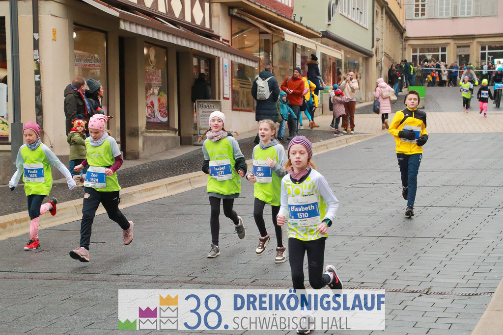 1700m Stadtwerke Jugendlauf | 3 Koenigslauf 2024 1700m Stadtwerke Jugendlauf - Realisiert mit Pictrs.com