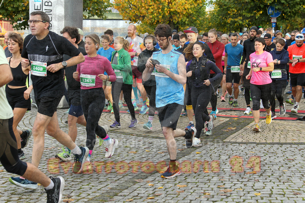 241020_0948_EX1_7139 | Sportfotografie im Rhein-Sieg Kreis, Köln, Bonn, NRW, Rheinland Pfalz, Hessen, etc. Unser Tätigkeitsfeld umfasst den Laufsport vom Volkslauf über den Marathon, Duathlon, Triathon bis zum Ultralauf wie Kölnpfad Ultra oder Schindertrail.
