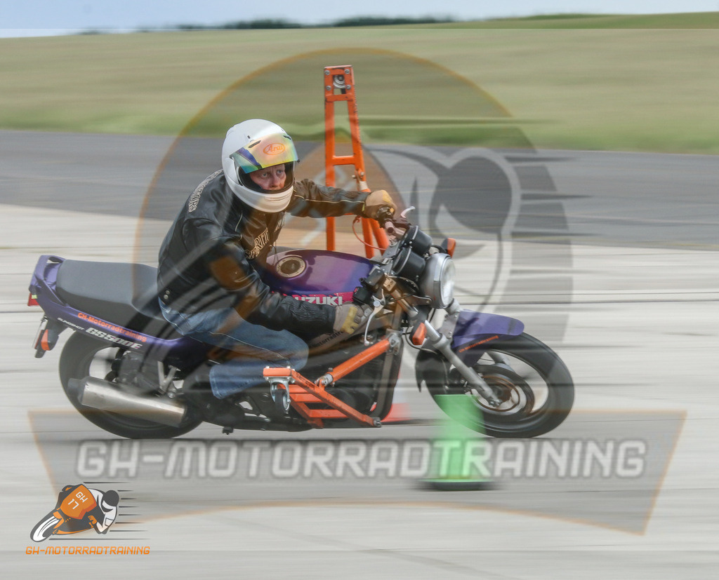 IMG_2631 | gh-motorradtraining-foto.de - Realisiert mit Pictrs.com