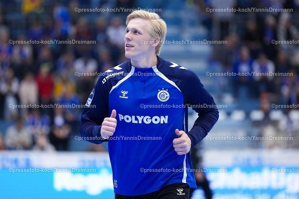 xYDR25092501067 | 25.09.2025, xydrx, Handball, 1.HBL, VFL Gummersbach - TVB Stuttgart, Schwalbe-Arena: Bertram Obling (VFL Gummersbach #16)