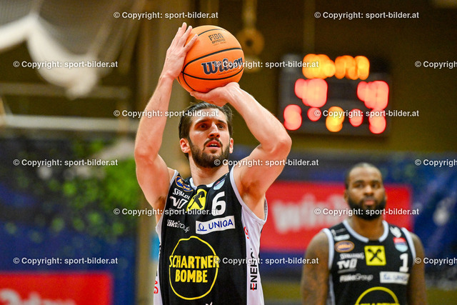 AUT, BSL, Flyers Wels vs Basket Swans Gmunden | 02.11.2024, Raiffeisen Arena Wels, AUT, BSL, Flyers Wels vs Basket Swans Gmunden, im Bild Daniel Friedrich of Basket Swans Gmunden// BSL, Basketball Super League Match between Flyers Wels and Gmunden Swans, Austria on 2024/11/02