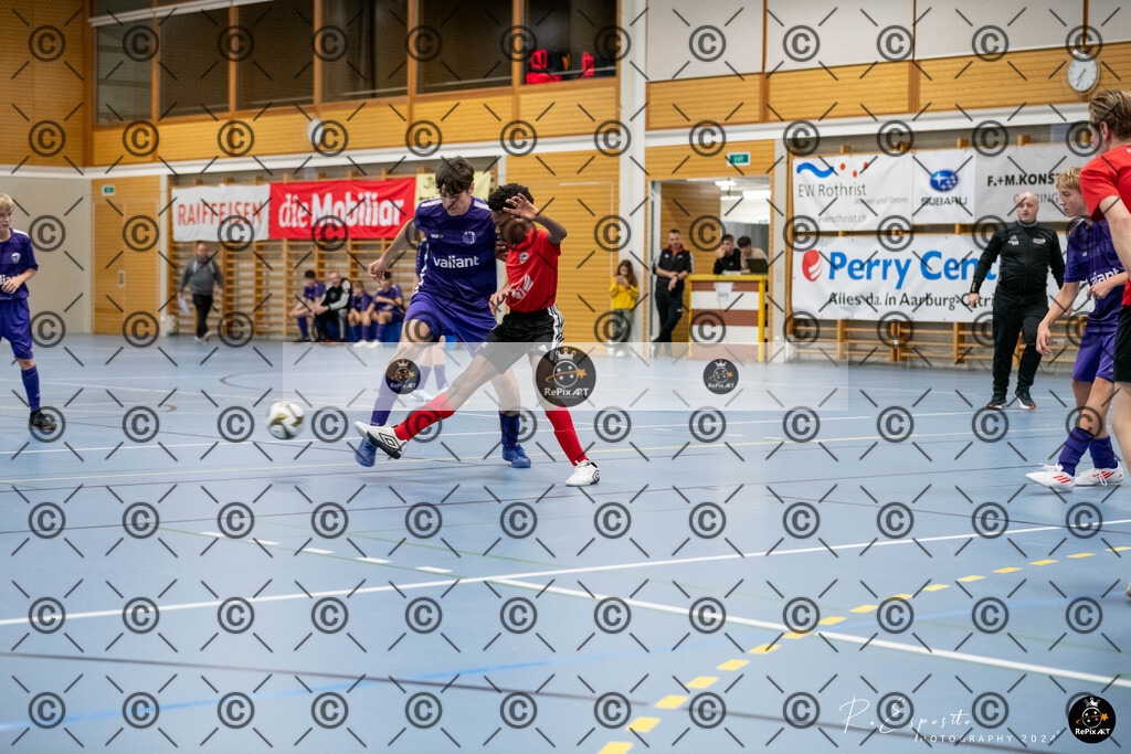 20241123_FCR-Hallenturnier-C_1_021 | Sport und Naturfotografie von Roberto Esposito zeigt echte Momente Bewegung und die Schönheit der Natur. Ausdrucksstarke Bilder schaffen Emotionen.