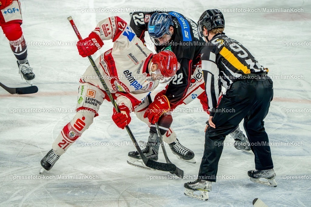 xKKUx13032601029 | 13.03.2026, xkkux, Eishockey, DEL2 Pre-Playoffs, Herren, Saison 2025 / 2026, Düsseldorfer EG - EV Landshut, PSD Bank Dome Düsseldorf: David Stieler (EV Landshut #21) im Zweikampf gegen  Erik Bradford (DEG #22) 