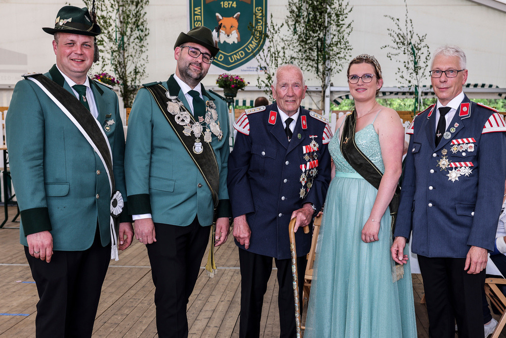 top-top.de 240510-056 | Foto, Video, Fotografie, Videografie, Fotobox, DJ, Discjockey, Musik, Musikbox, Veranstaltung, Photobooth, Amazon, Ebay, Buchtipp, Bestseller, Autor, Verlag, Buch, Wesel, Hamminkeln, NRW, Dinslaken, Rees, Drohne, Hochzeit, Party, Fotobox, Wesel, Fotograf