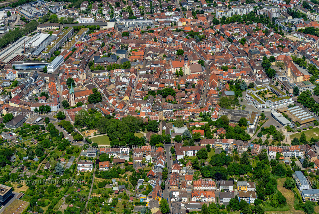 Durlach-4 | Bilder Fotos Luftbilder Luftaufnahmen Deutschland Süden Westen Schwarzwald Baden Württemberg  