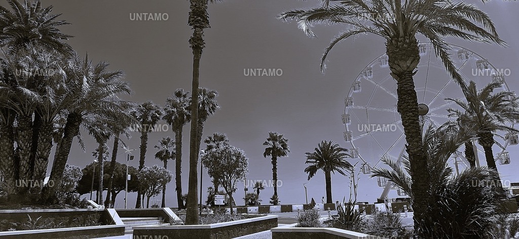 Riesenrad Frejus Cote Azur.Retro | untamo - Realisiert mit Pictrs.com