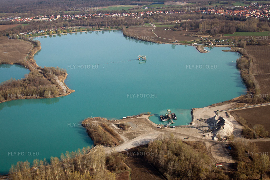 Vue aérienne: Port à Lauterbourg dans le département Bas Rhin, France.Photo: IMG_25634.jpg prise le 02/04/2010 par Werner Riehm/FLY-FOTO.euRésolution de l'original: 4752 x 3168 px