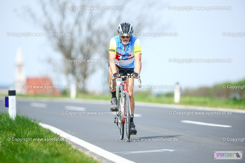 390_TRA57540 | Neusiedlersee Radmarathon 2026@sportshot_your_pictrs #yourpictures#roadtowm2029 #nrm #neusiedlerseeradmarathon #neusiedlersee #neusiedlerseetourismus #burgenland #mörbisch #nrm26 #burgenlandtourismus #voglundco #poweredbyburgenlandtourismus #radsport #rad #marathon #ucigranfondo #visitburgenland #ucigranfondoworldseries