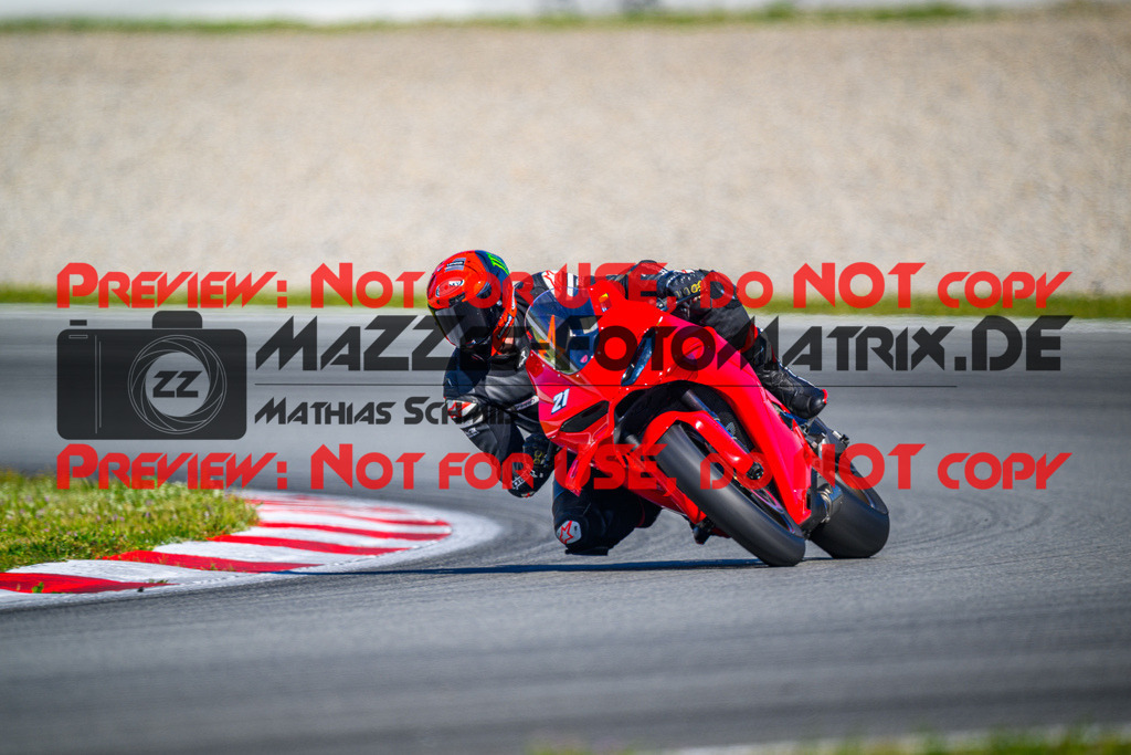 MaZZes_Fotomatrix_20260417_6007705_0492 | GELB