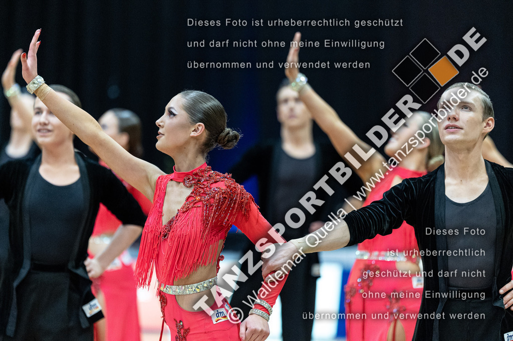 20240406-12247 | Hier finden Sie Tanz Bilder vom Latein und Standard Formationen tanzen. Sportbilder vom Tanzsport. Schöne Fotos und von Weltmeisterschaft, Europameisterschaft, Bundesliga, Regionalliga, Oberliga und Landesliga sowie von GOC Stuttgart, DanceComp, WM Bremen