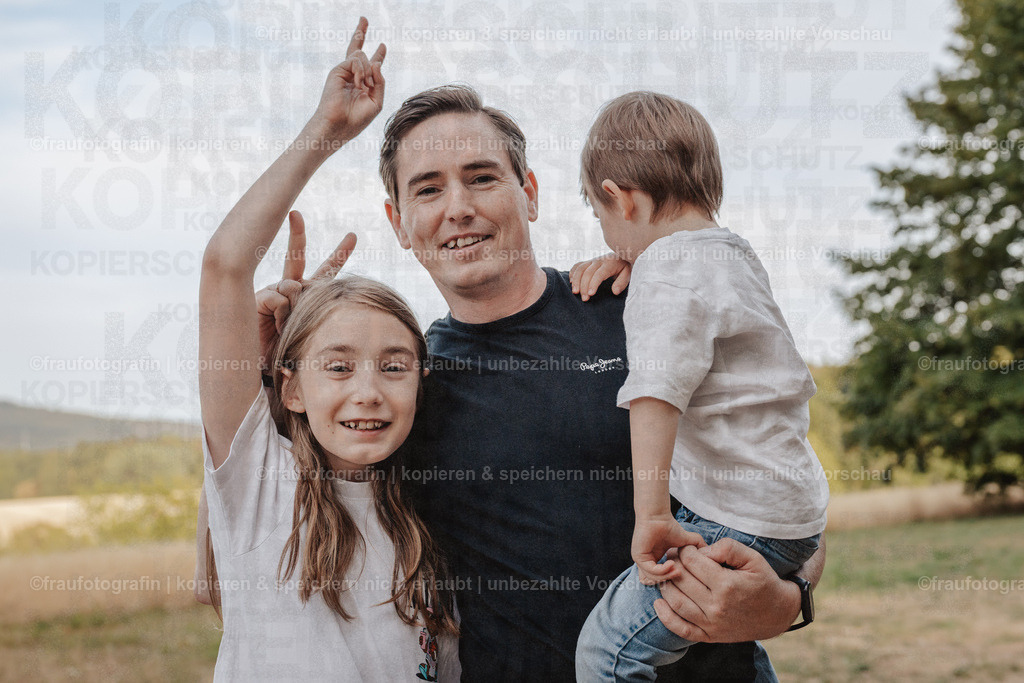 Fraufotografin_O3A3071 | Isabelle Schiminski ist ein Kitafotograf für Wiesbaden, Rheingau, Kiedrich, Untertaunus, Bad Schwalbach, Taunusstein und Mainz