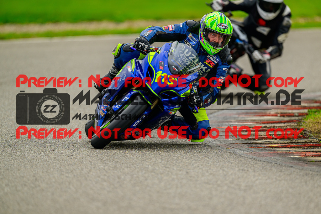 MaZZes_Fotomatrix_20241002_6007705_0145 | ROT