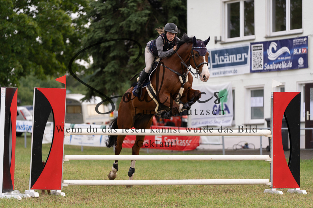 A7506146 | Turnier/Reitfotograf