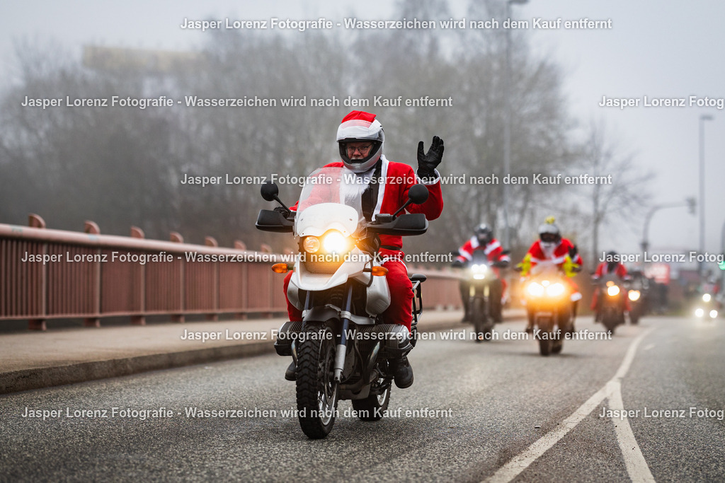X-Mas Ride I Kiel I 2025 | Jasper Lorenz Fotografie - Realisiert mit Pictrs.com