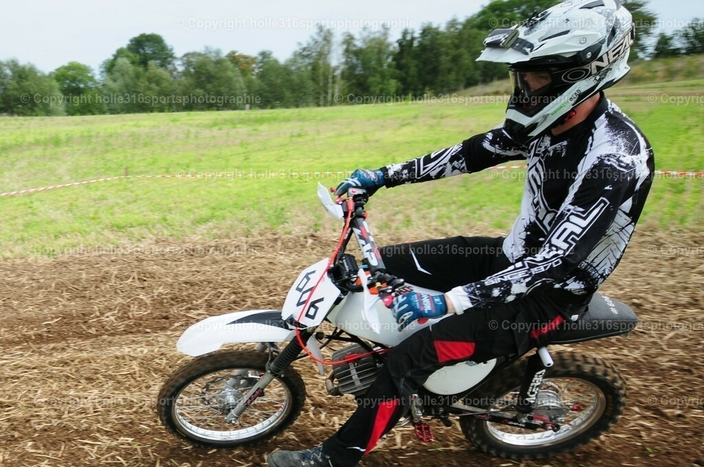 DSC_4843 (2) | Sportfotografie , Motorsport, Motoross, Reitsport, Mointainbike, Enduro,
Landschaft , Outdoor, Eventfotografie, Landschaft, Bilder online bestellen - Realisiert mit Pictrs.com