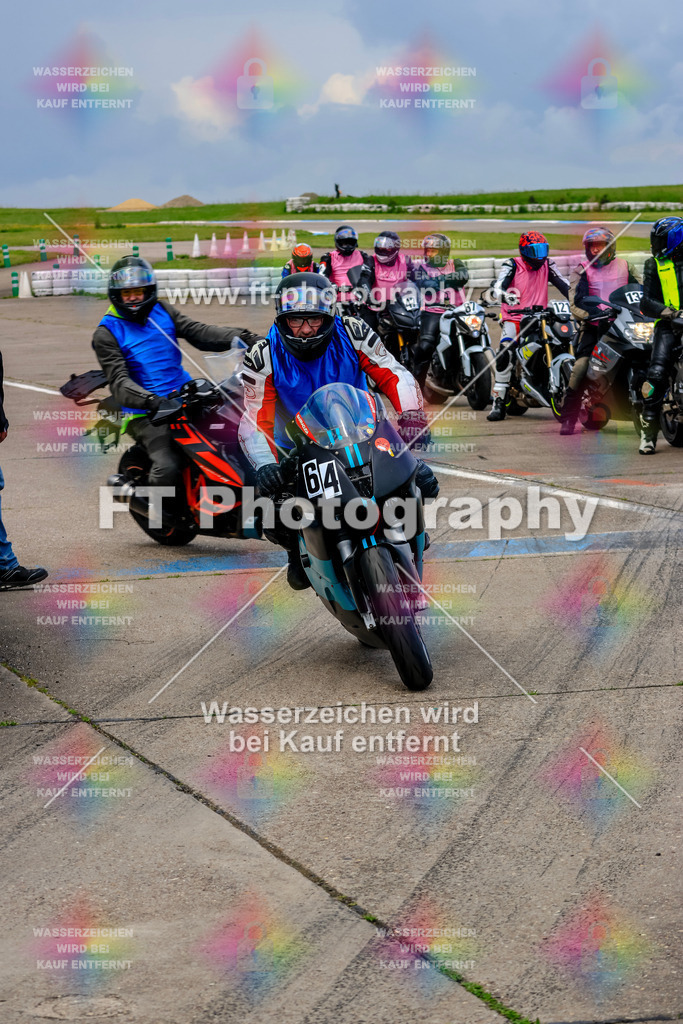 MotoTeam-9666 | Hier findet Ihr Bilder von Touristenfahrten auf der Nürburgring Nordschleife oder von anderen Veranstaltungen die ich besucht habe. Viel Spass beim Durch Schauen 