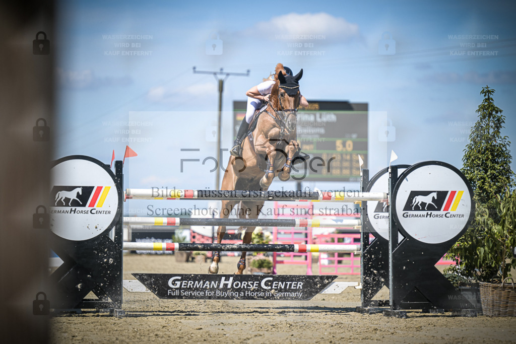 DOS_3364 | Entdecke hochwertige Reitturnierfotos von Foto Oger. Professionell, emotional und authentisch – jetzt Lieblingsmomente im Shop bestellen. - Realisiert mit Pictrs.com