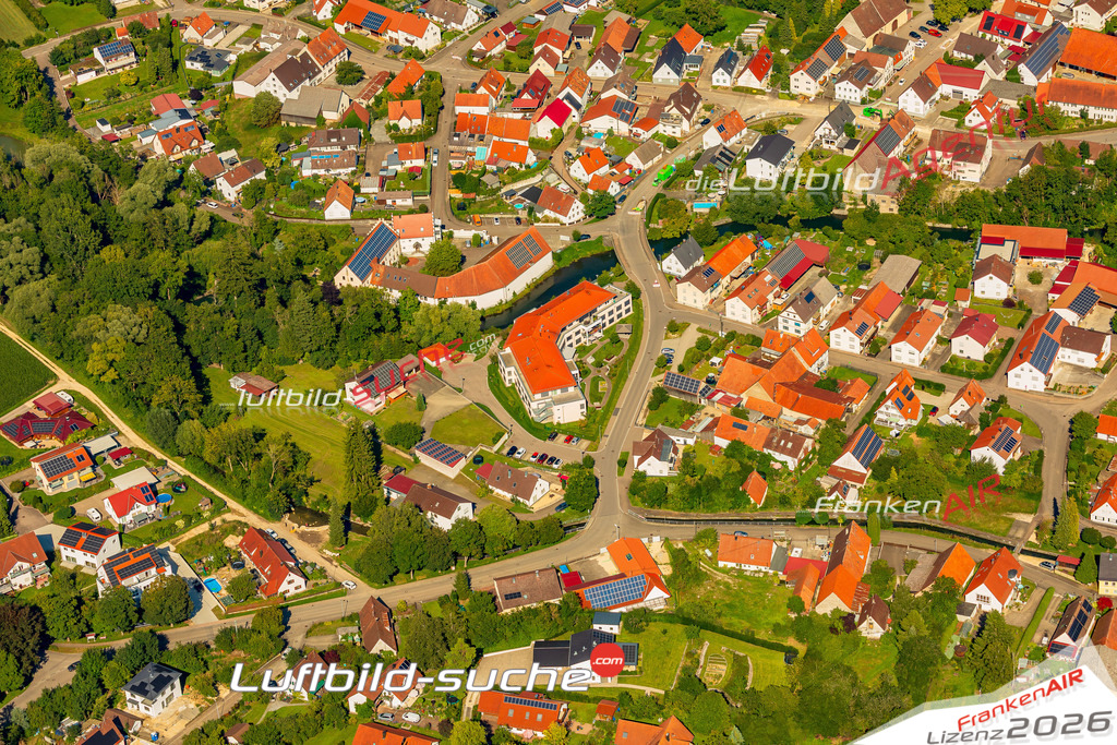 Luftaufnahme der Stadt Wittislingen - Die Luftaufnahme wurde 2025 vom UL-Flugzeug heraus erstellt ( keine Drohne ) - Hochauflösende Luftaufnahme - für professionelle Ausdrucke geeignet. Die Geschenkidee !Mit Lizenz und Bildrechte bestellbar
