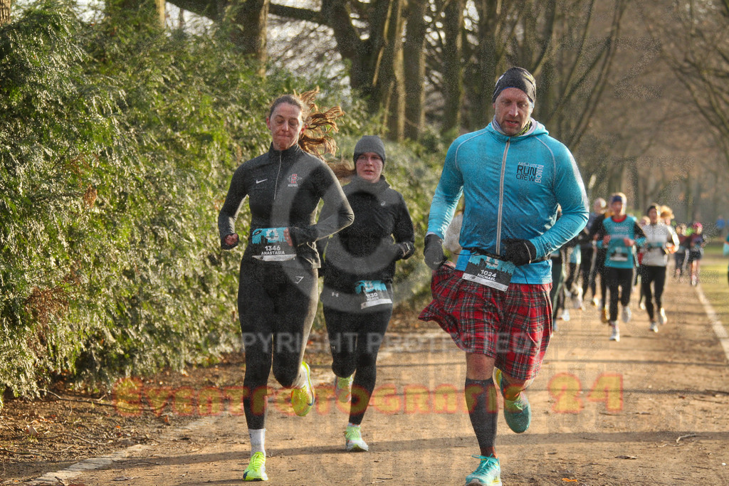 241231_1017_EV4_3666 | Sportfotografie im Rhein-Sieg Kreis, Köln, Bonn, NRW, Rheinland Pfalz, Hessen, etc. Unser Tätigkeitsfeld umfasst den Laufsport vom Volkslauf über den Marathon, Duathlon, Triathon bis zum Ultralauf wie Kölnpfad Ultra oder Schindertrail.