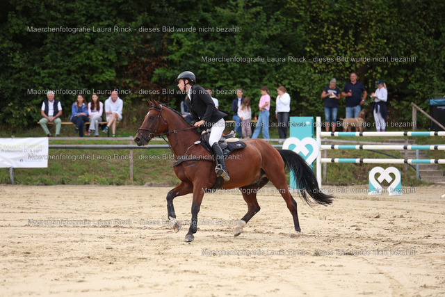 HG9A0219 | laurarinckfotografie - Realisiert mit Pictrs.com