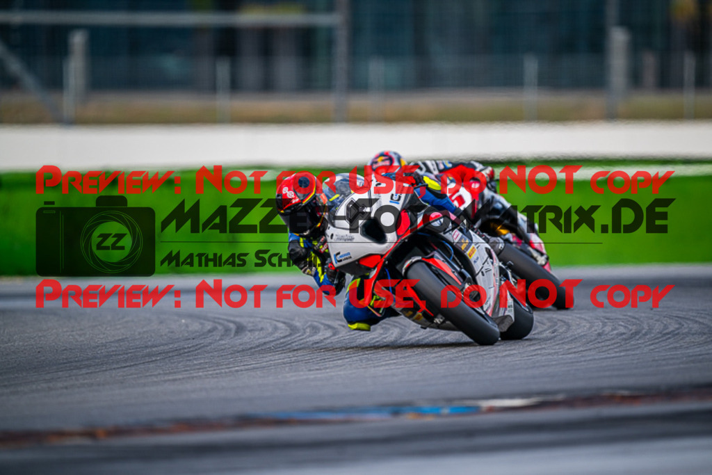 MaZZes_Fotomatrix_20230923_6007705_4728 | PRO SUPERSTOCK
