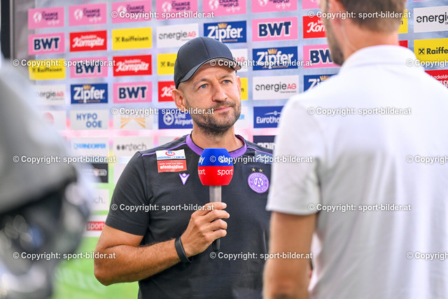 AUT, Admiral Bundesliga, LASK Linz vs FK Austria Wien | 17.08.2025, Raiffeisen Arena Linz, AUT, Admiral Bundesliga, LASK Linz vs FK Austria Wien, im Bild Stefan Helm, Trainer FK Austria Wien 