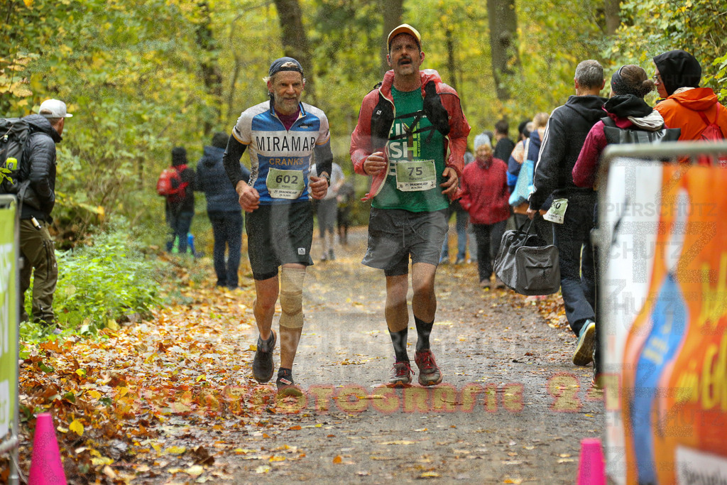 251026_1326_EX1_3456 | Sportfotografie im Rhein-Sieg Kreis, Köln, Bonn, NRW, Rheinland Pfalz, Hessen, etc. Unser Tätigkeitsfeld umfasst den Laufsport vom Volkslauf über den Marathon, Duathlon, Triathon bis zum Ultralauf wie Kölnpfad Ultra oder Schindertrail.