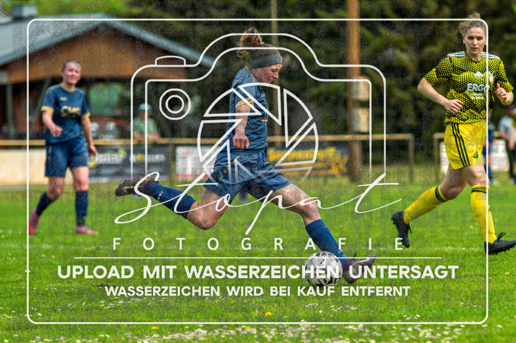 Kreisliga Damen HK - SVN Buchholz vs. SG Fulde | SVN Buchholz; Kreisliga Damen HK - SVN Buchholz vs. SG Fulde am 03.05.2026 in Sportplatz Buchholz, Buchholz (Aller) - Realisiert mit Pictrs.com