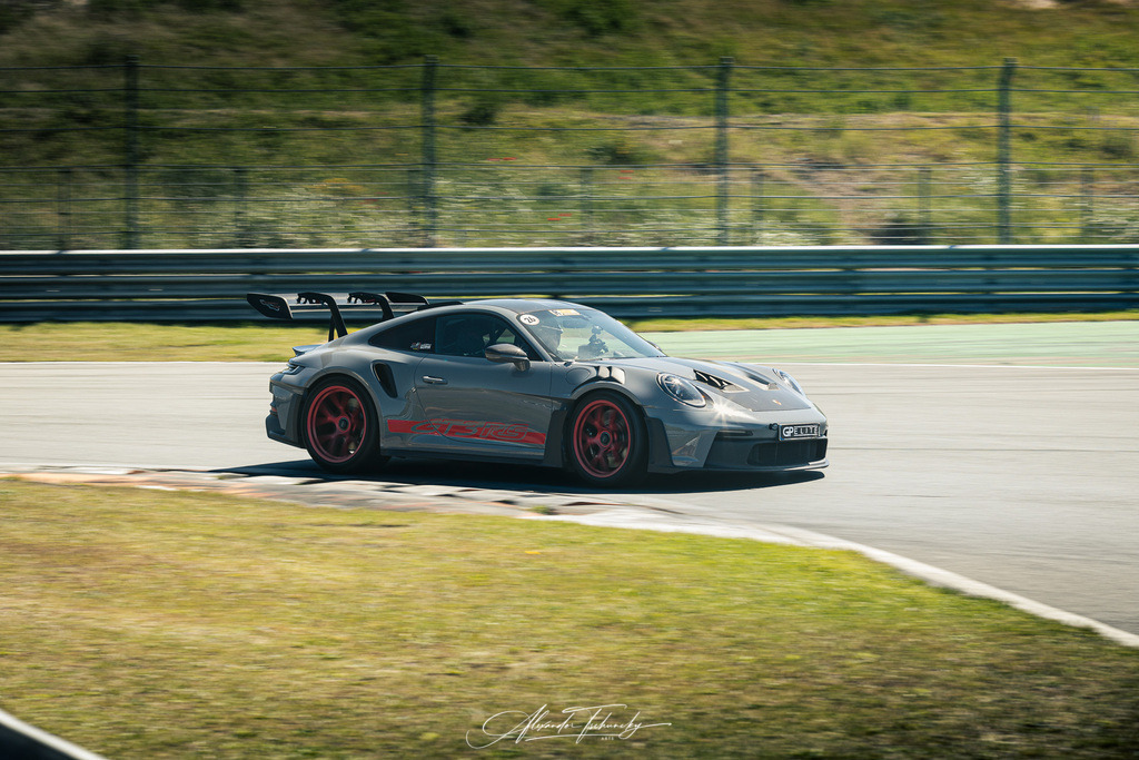 R6AT4748 _Alexander Tschuncky | Entdecken Sie die faszinierende Welt von Alexander Tschuncky Arts: Kreative Fotografie, atemberaubende Automobilkunst und hochwertiger Bilderdruck. Lassen Sie sich inspirieren! - Realisiert mit Pictrs.com