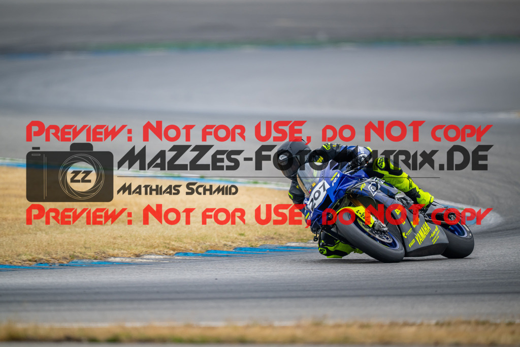 MaZZes-Fotomatrix-20260809-577911 | R1