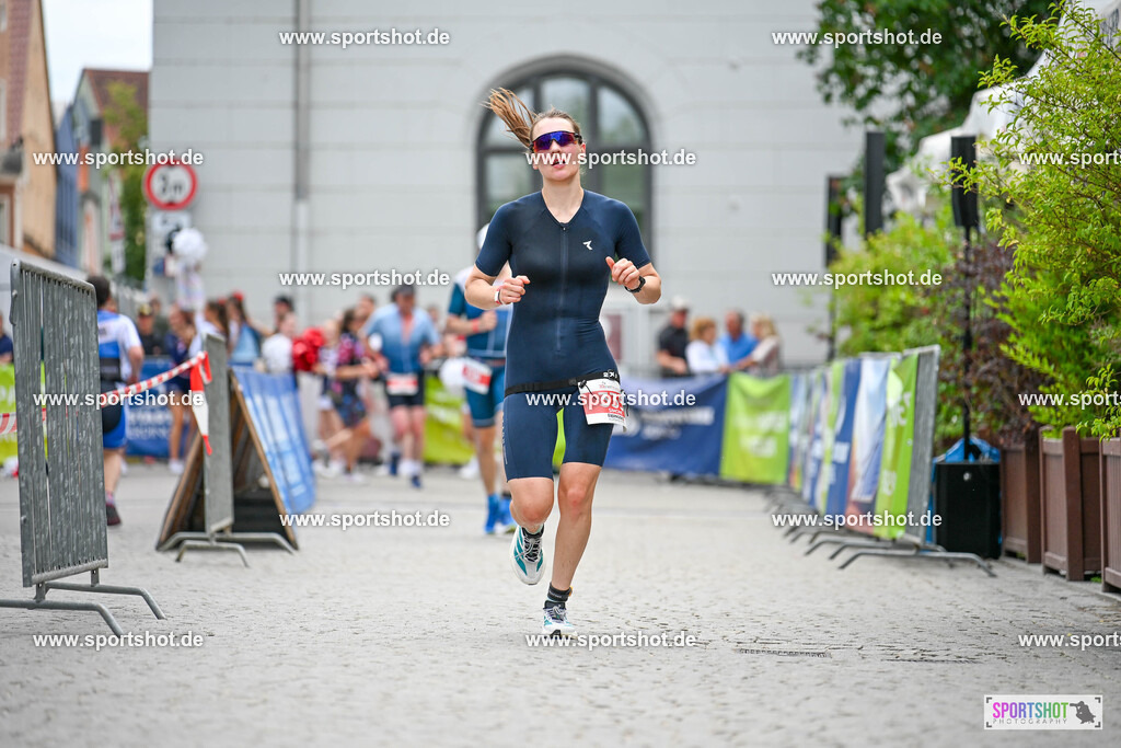 SZI_8041 | Stadttriathlon Erding 2025. #yourpictrs #sportshot_your_pictrs @Sportshotphotography #stadttriathlonerding Copyright: www.sportshot.de