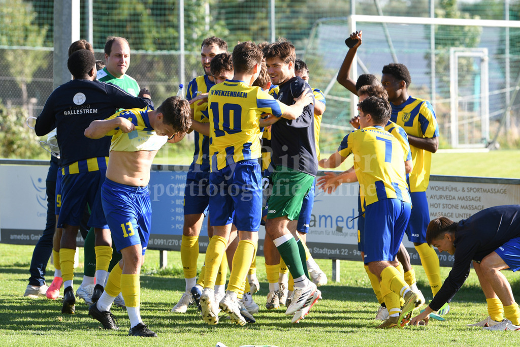 TSV Seebach : SV Wenzenbach | Jubel beim SV Wenzenbach - Realisiert mit Pictrs.com