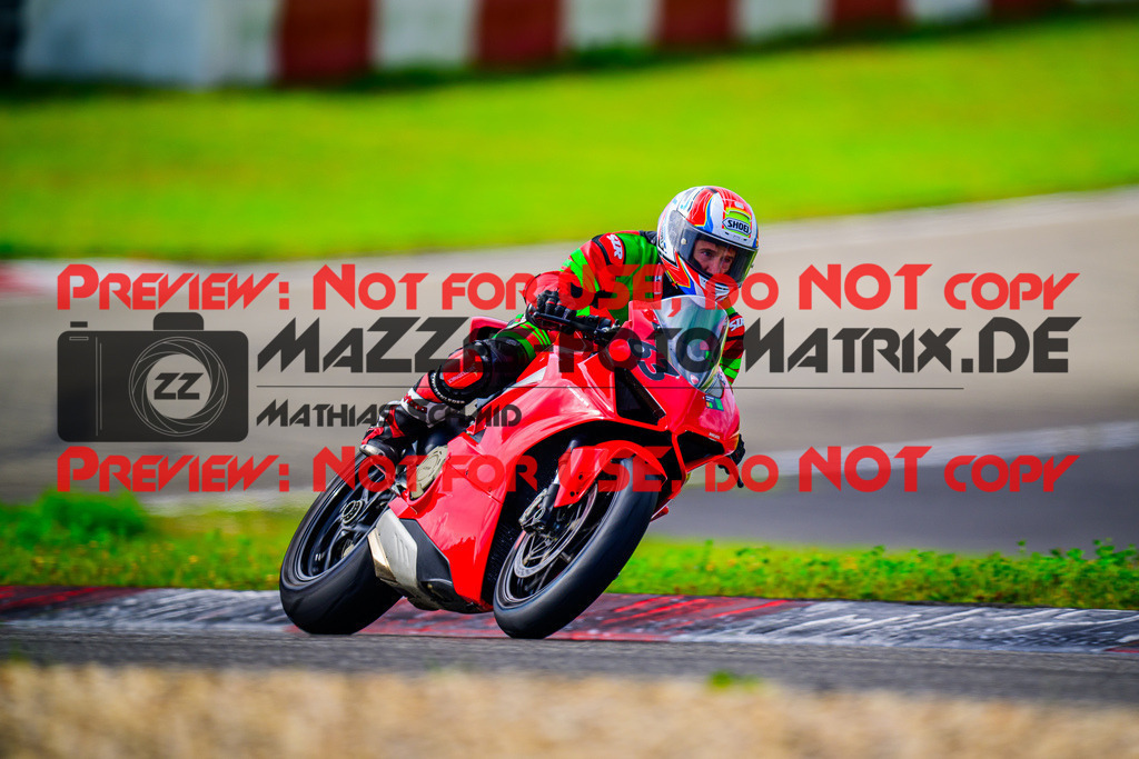 MaZZes_FotoMatrix_240911_6007705_2988 | Fotograf Mathias Schmid
Sportfotograf,
Eventfotograf,
Hochzeitsfotograf,
Portraitfotograf