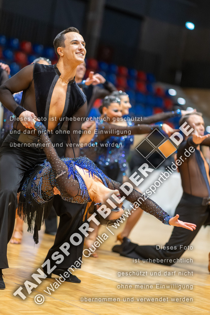 20260328-00574 | Hier finden Sie Tanz Bilder vom Latein und Standard Formationen tanzen. Sportbilder vom Tanzsport. Schöne Fotos und von Weltmeisterschaft, Europameisterschaft, Bundesliga, Regionalliga, Oberliga und Landesliga sowie von GOC Stuttgart, DanceComp, WM Bremen