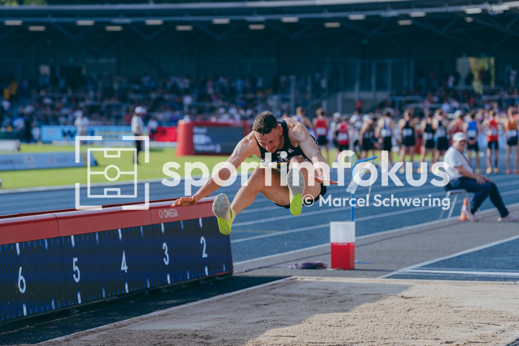 Deutsche Meisterschaften der Frauen und Männer 2026 | Simon Batz, MTG Mannheim, Weitsprung, Deutsche Meisterschaften der Frauen und Männer 2026, Lohrheidestadion Bochum-Wattenscheid, 25.07.2026. Foto: Marcel Schwering / sportimfokus - Realisiert mit Pictrs.com