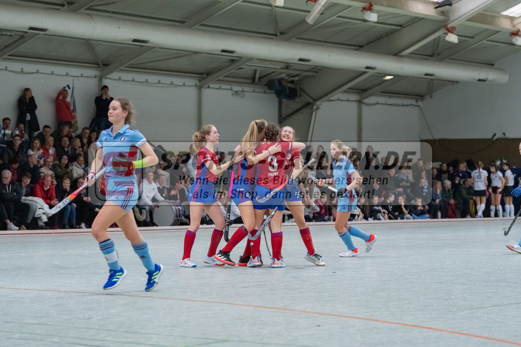 HK_20230226_105246 | Deutsche Meisterschaft WU16 Spiel um Platz 3 UHC Hamburg - Mannheimer HC am 26.2.2023 DSC 99, Düsseldorf ,