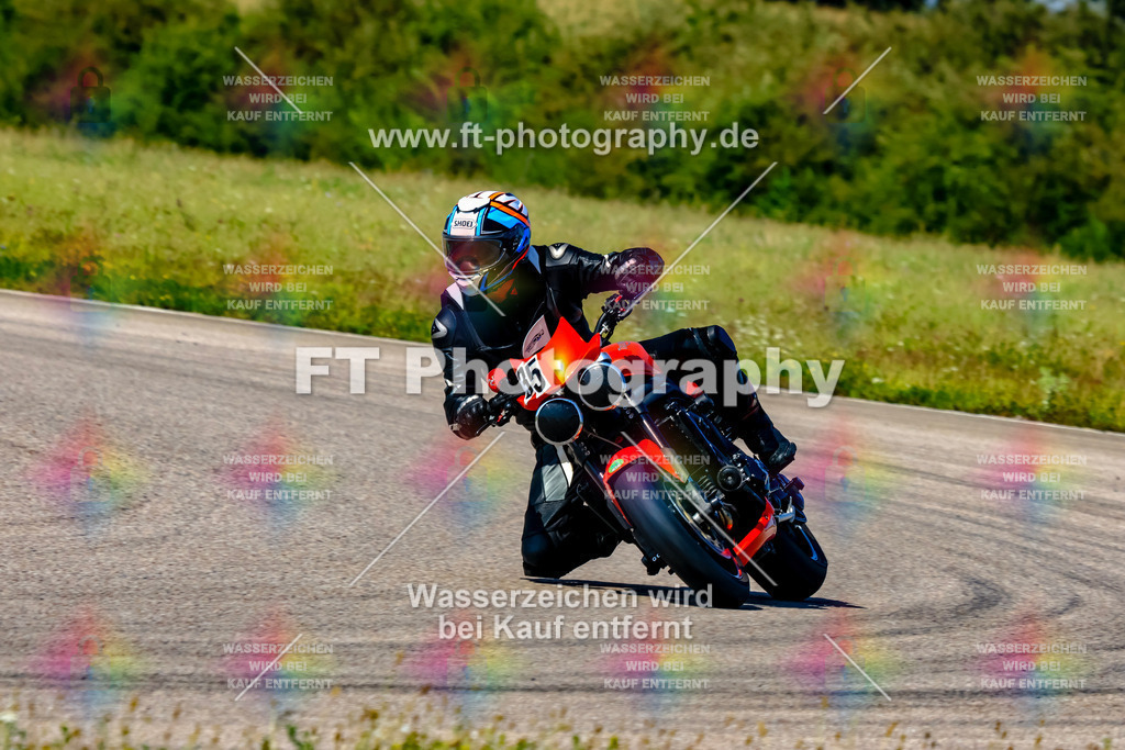 035-3532 | Hier findet Ihr Bilder von Touristenfahrten auf der Nürburgring Nordschleife oder von anderen Veranstaltungen die ich besucht habe. Viel Spass beim Durch Schauen 