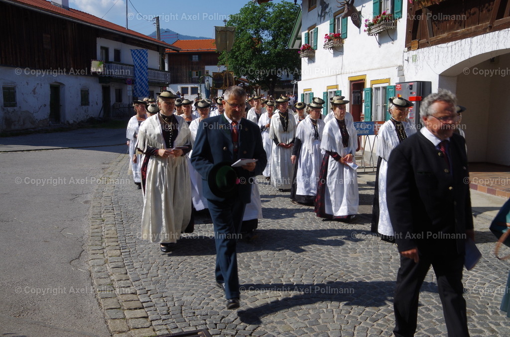 IMGP3503 | fotografiert von Axel PollmannLeonhardi Wallfahrt Benediktbeuern und Murnau, Fronleichnam, Fasching, Landschaft im Loisachtal und Benediktbeuern  - Realisiert mit Pictrs.com