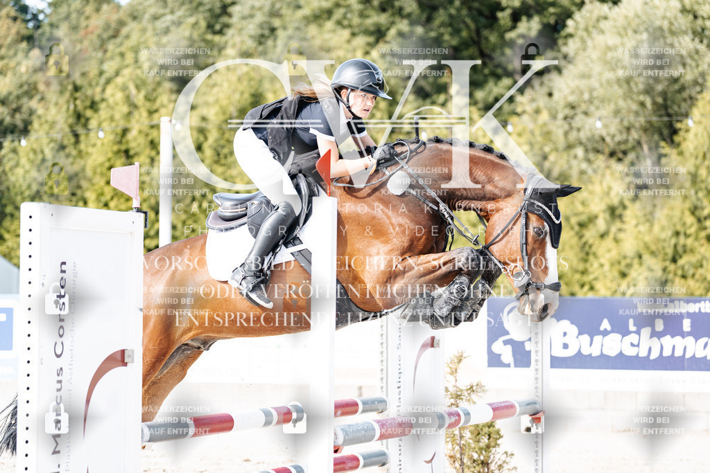CK905799 | Turnierfotografie Pferdefotografie Trier Rheinland-Pfalz Pferdesport Reitsport Tierfotografie Sportfotografie Pferdevideo Pferdevideografie Equestrianvideography equestrianphotography  - Realisiert mit Pictrs.com