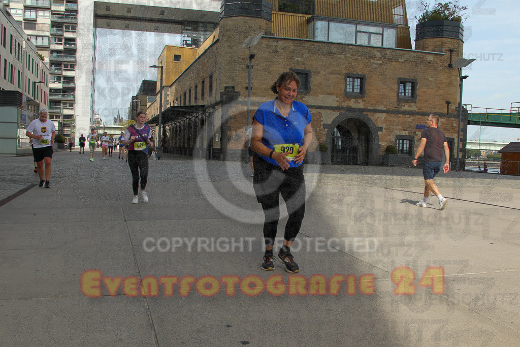 250920_1337_EV4_6265 | Sportfotografie im Rhein-Sieg Kreis, Köln, Bonn, NRW, Rheinland Pfalz, Hessen, etc. Unser Tätigkeitsfeld umfasst den Laufsport vom Volkslauf über den Marathon, Duathlon, Triathon bis zum Ultralauf wie Kölnpfad Ultra oder Schindertrail.