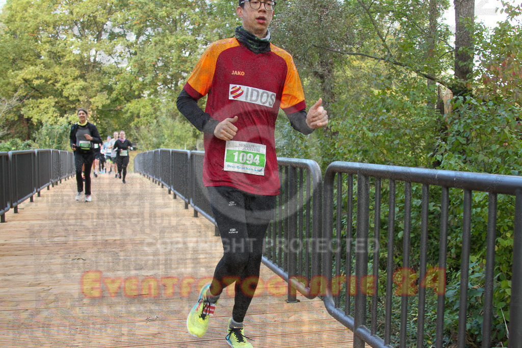 231015_1012_EV4_1060 | Sportfotografie im Rhein-Sieg Kreis, Köln, Bonn, NRW, Rheinland Pfalz, Hessen, etc. Unser Tätigkeitsfeld umfasst den Laufsport vom Volkslauf über den Marathon, Duathlon, Triathon bis zum Ultralauf wie Kölnpfad Ultra oder Schindertrail.