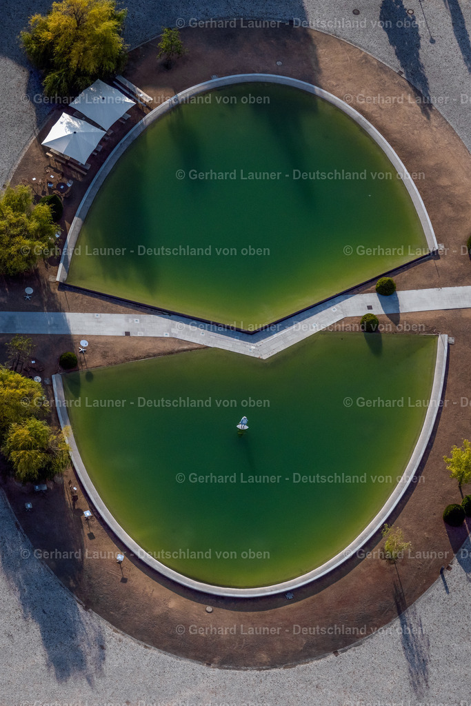4040514 | LEIPZIG 14.09.2020 Wasserspiele- Brunnen an der Bundesstraße 2 im Ortsteil Südvorstadt in Leipzig im Bundesland Sachsen, Deutschland. // Water - fountain on Bundesstrasse 2 in the district Suedvorstadt in Leipzig in the state Saxony, Germany. Foto: Gerhard Launer