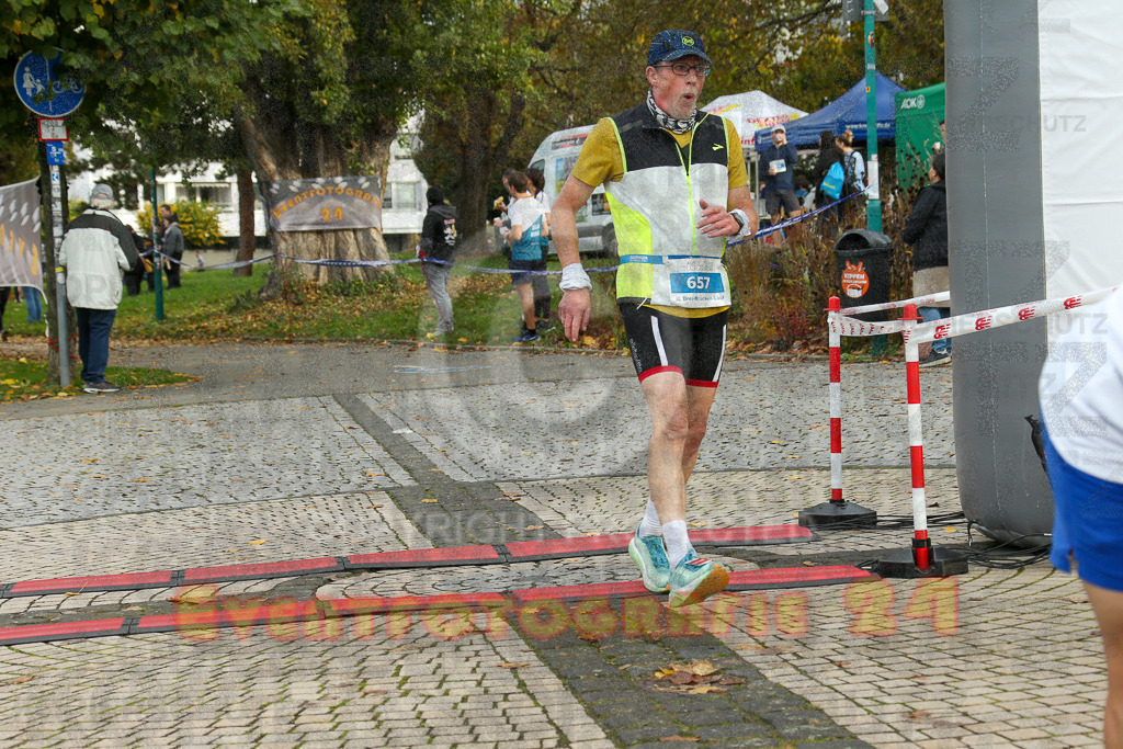 241020_1011_EX1_8084 | Sportfotografie im Rhein-Sieg Kreis, Köln, Bonn, NRW, Rheinland Pfalz, Hessen, etc. Unser Tätigkeitsfeld umfasst den Laufsport vom Volkslauf über den Marathon, Duathlon, Triathon bis zum Ultralauf wie Kölnpfad Ultra oder Schindertrail.