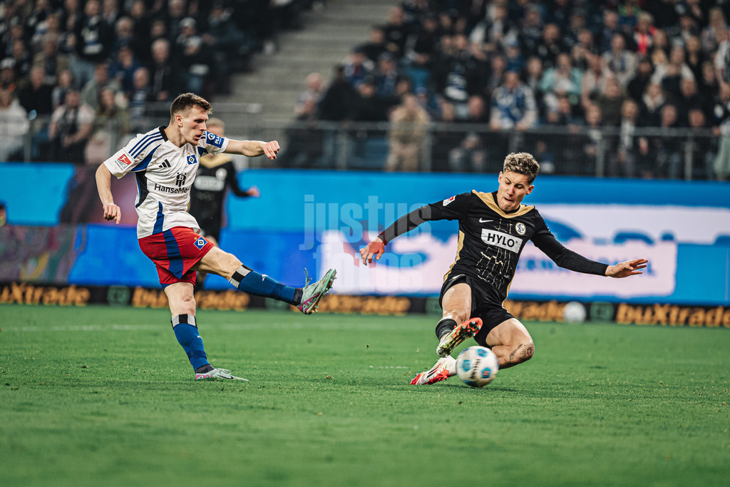 Fußball | Männer | Saison 2024/2025 | 2. Fußball-Bundesliga | 27. Spieltag | Hamburger SV vs. SV 07 Elversberg | 28.03.2025 | Torschuss von Emir Sahiti (#29, HSV)