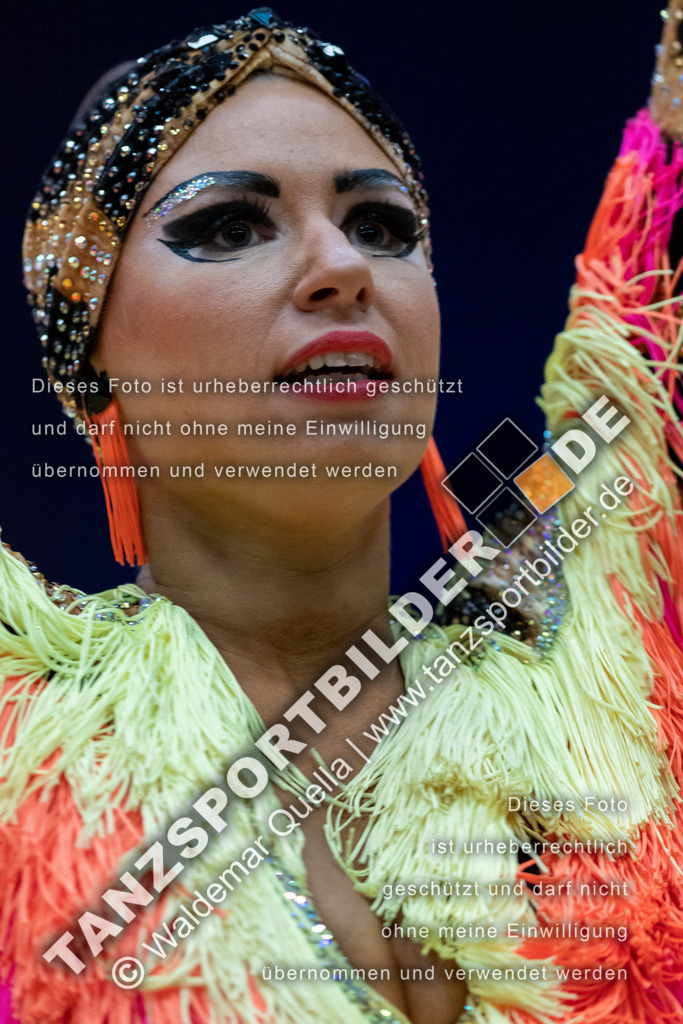 20230115-01325 | Hier finden Sie Tanz Bilder vom Latein und Standard Formationen tanzen. Sportbilder vom Tanzsport. Schöne Fotos und von Weltmeisterschaft, Europameisterschaft, Bundesliga, Regionalliga, Oberliga und Landesliga sowie von GOC Stuttgart, DanceComp, WM Bremen